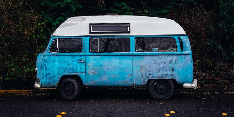 化工产品深度攻略：从添加剂、溶剂到系统解决方案的精准选择