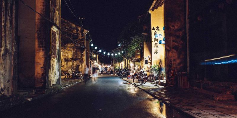 化工园区智慧化转型：物联网与大数据如何重塑安全监控与能效优化