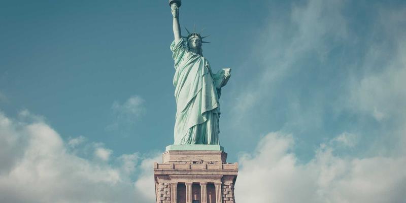 化工过程安全仪表系统（SIS）深度解析：保障溶剂与工业原料生产的功能安全标准与实施要点